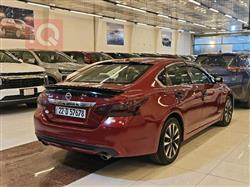 نيسان ألتيما